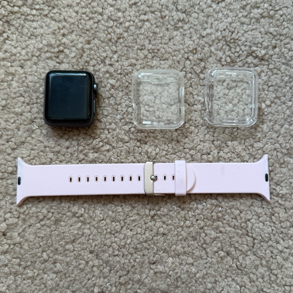 APPE WATCH SERIES THREE